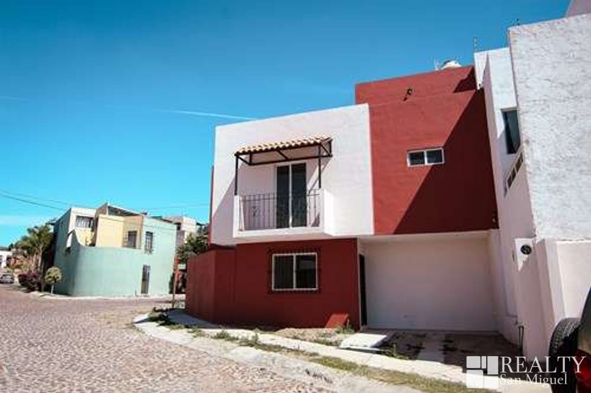 37509 Casa Los  - Home